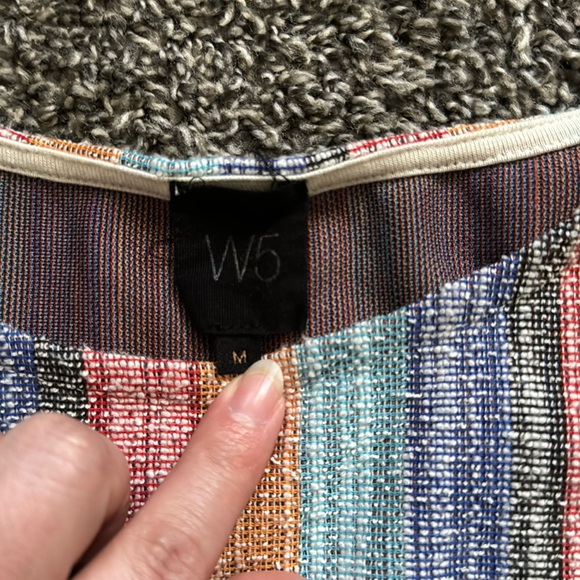 W5 Medium Rainbow Textured Crew Neck Front Tie Blouse Size Medium - Picture 2 of 4